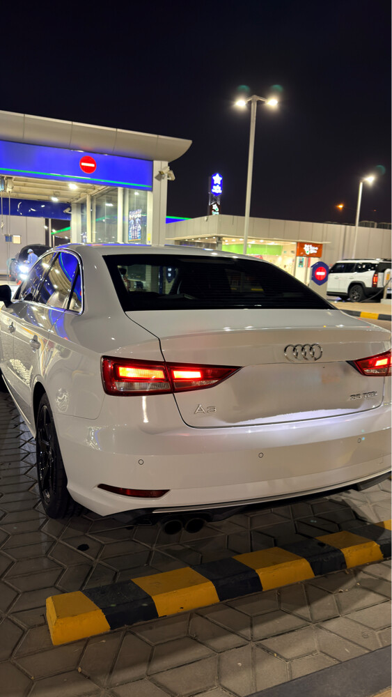 أودي أ ثلاثة.    - 1