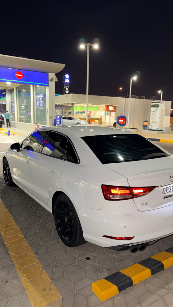 أودي أ ثلاثة.    - 2