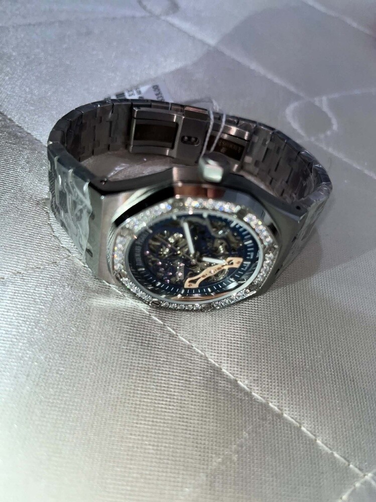 brand new watch AP - 3