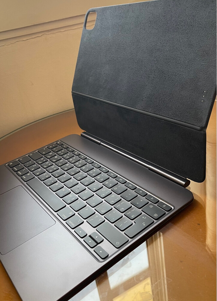 Apple Magic Keyboard for IPAD PRO  - 12