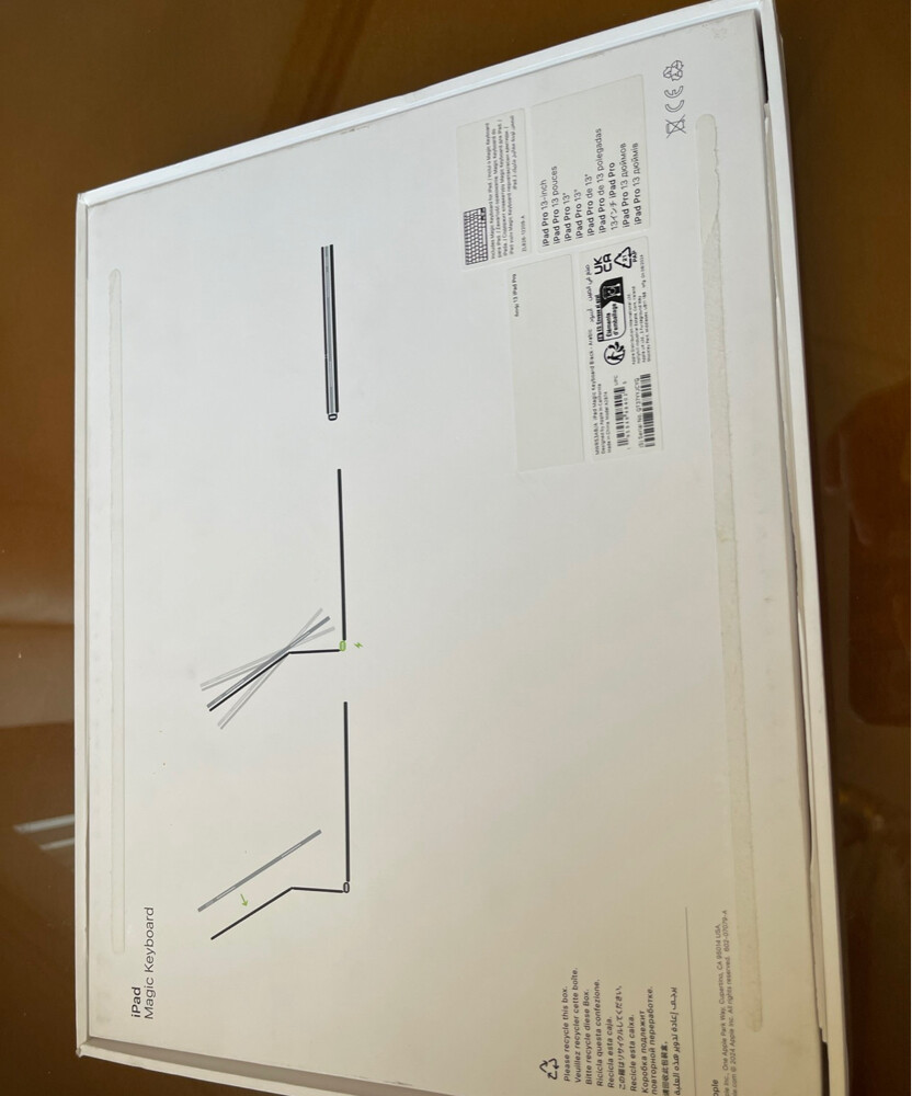 Apple Magic Keyboard for IPAD PRO  - 8