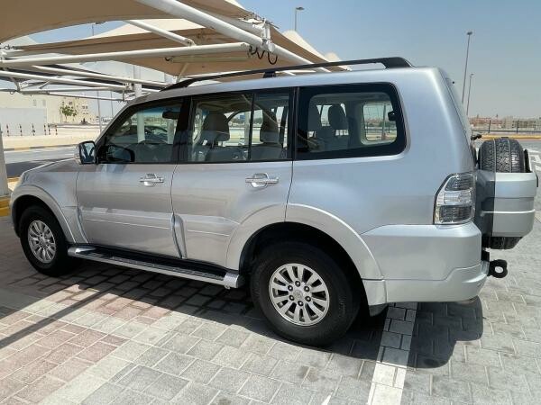 Mitsubishi Pajero 2014 GLS for sale - 3