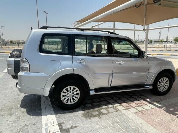 Mitsubishi Pajero 2014 GLS for sale - 2