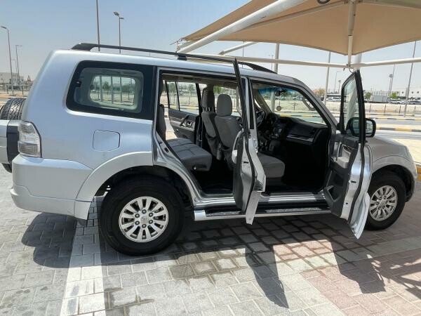 Mitsubishi Pajero 2014 GLS for sale - 6