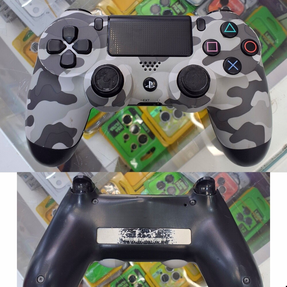 PS4  controller - 3
