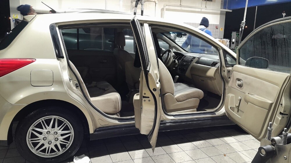 Nissan tiida - 9