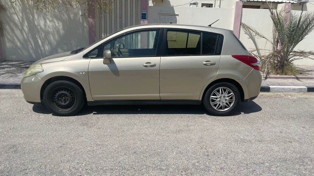 Nissan tiida - 2