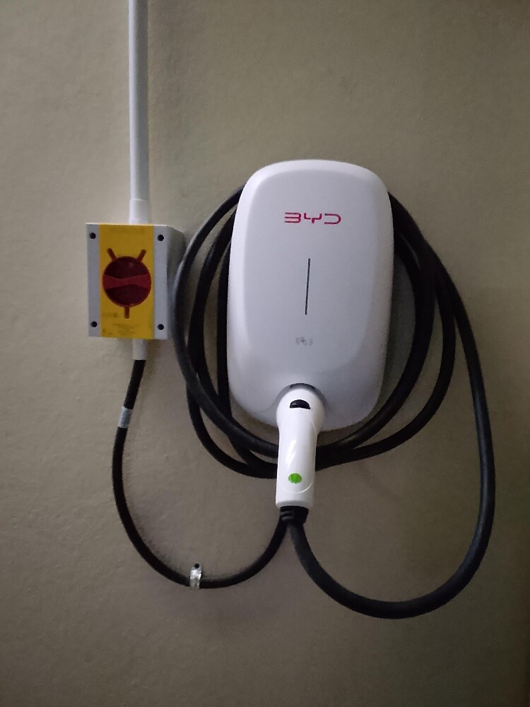 ROX BYD tasla charge installation - 8