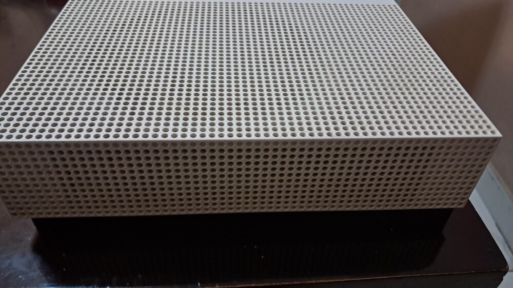 Xbox One S Disc edition - 4