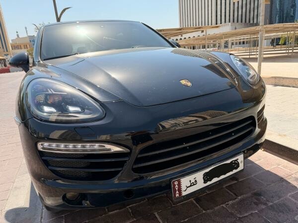 PORSCHE CAYENNE - 1