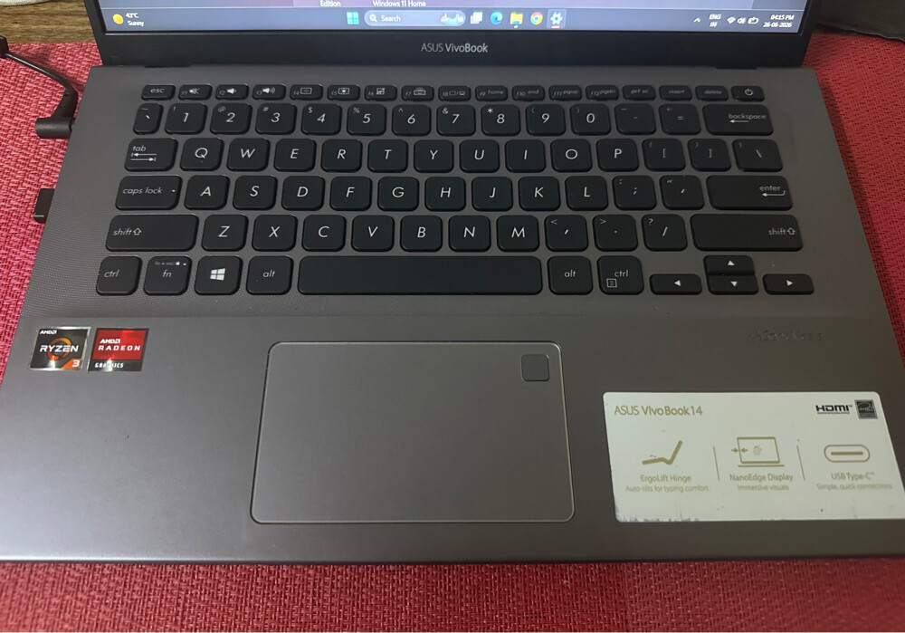 Asus Vivobook 14” - 2