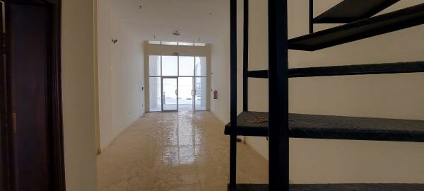 Commercial building for rent - 10