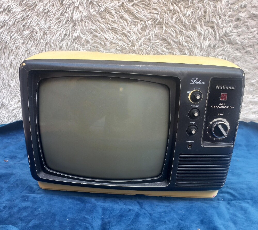 تحفة تلفزيون ناشيونال 1976 - 1