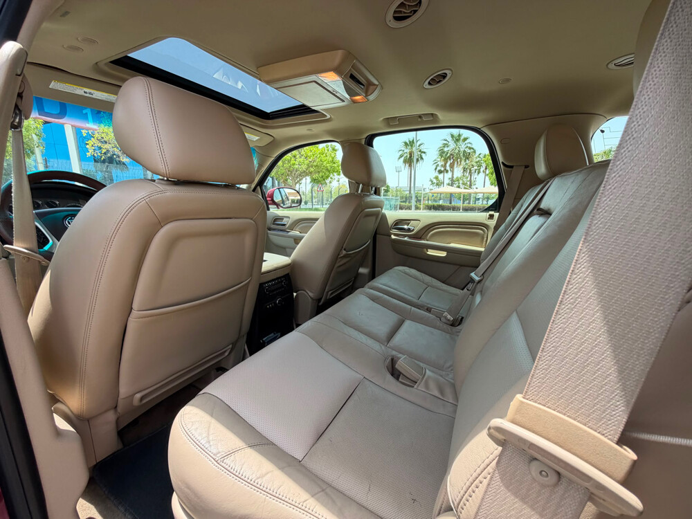 Cadillac Escalade - 10