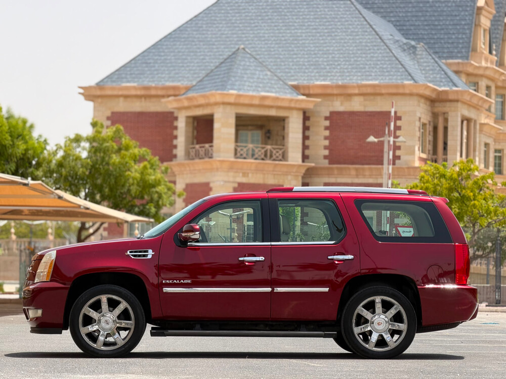 Cadillac Escalade - 8