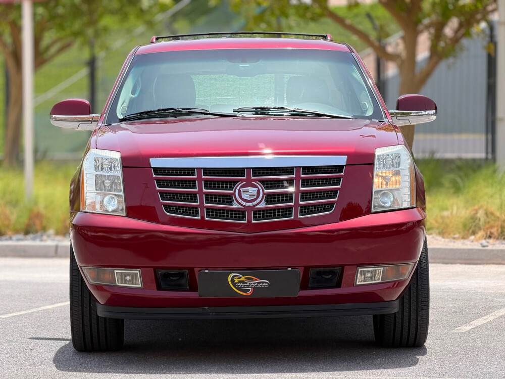 Cadillac Escalade - 3
