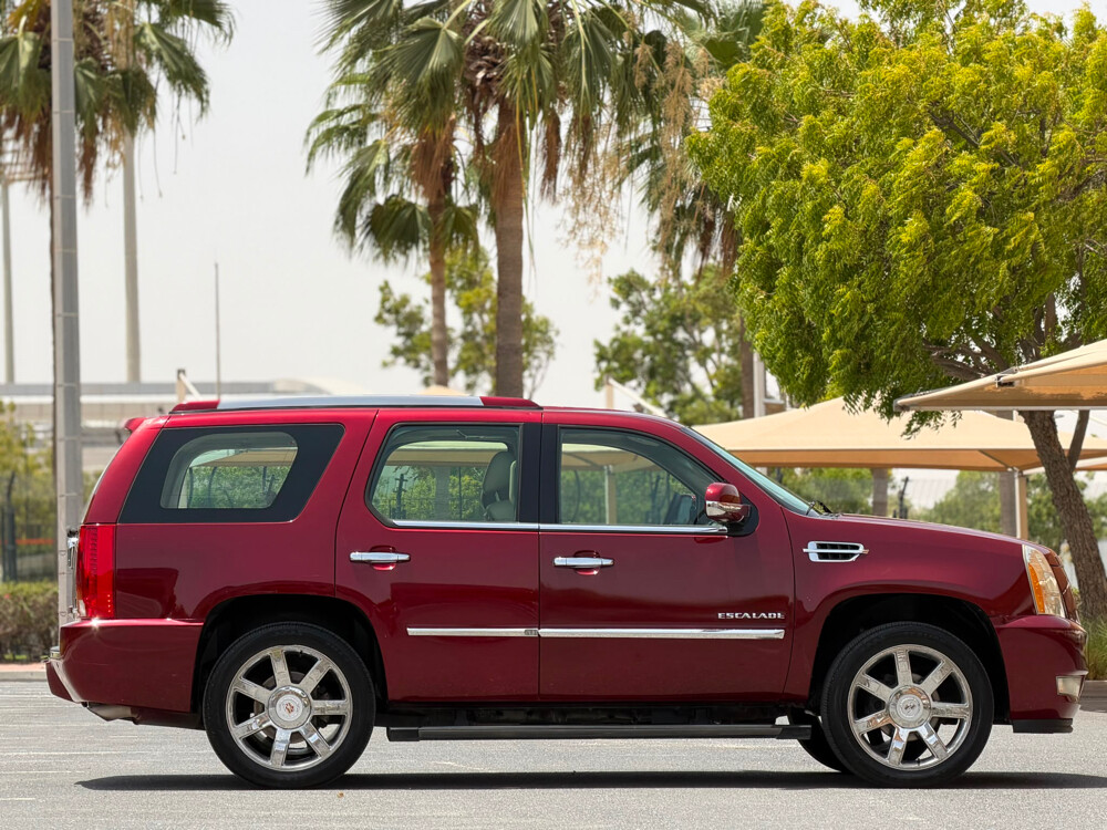Cadillac Escalade - 7