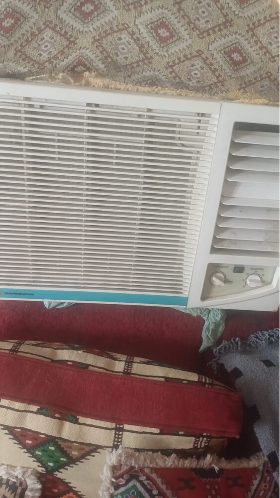 WINDOW AC URGENT SALE - 1