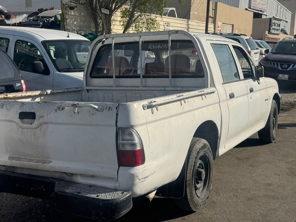 Mitsubishi L200 2003 - 5