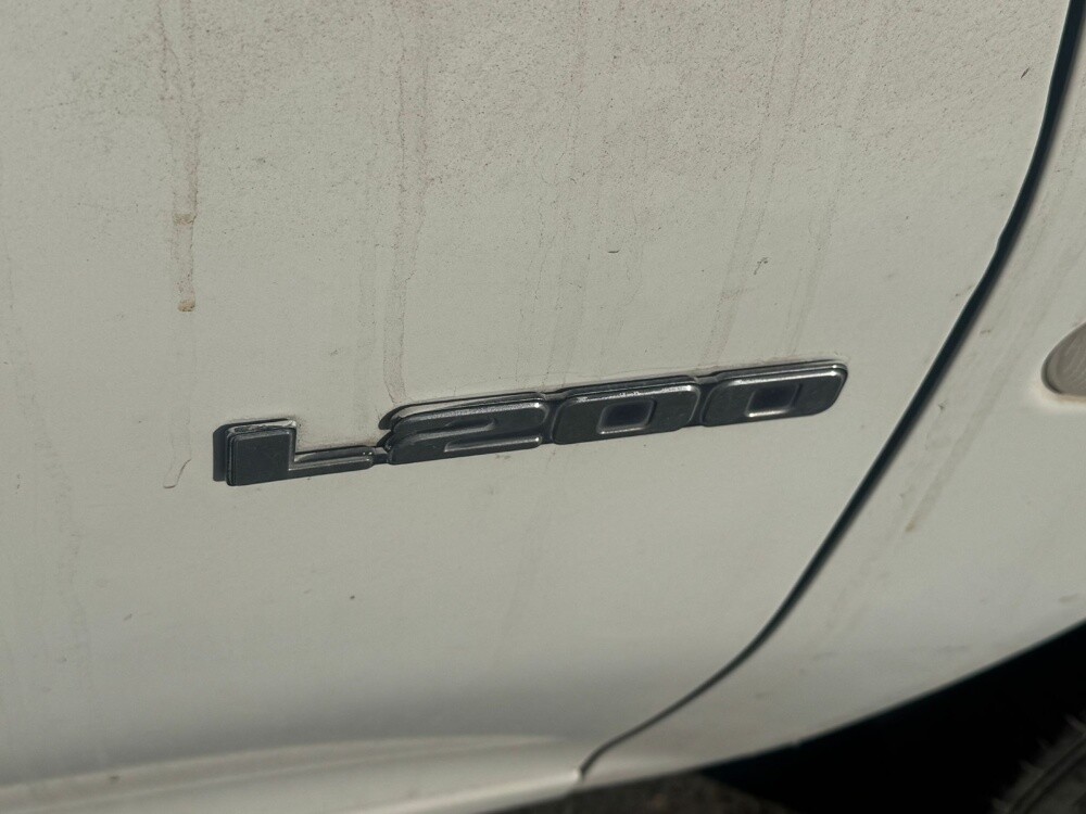 Mitsubishi L200 2003 - 6