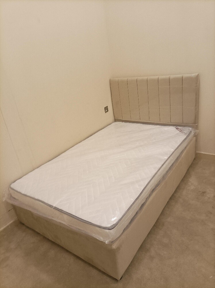 Bed & Masters available - 7