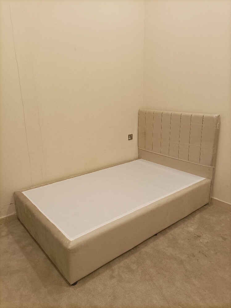 Bed & Masters available - 11