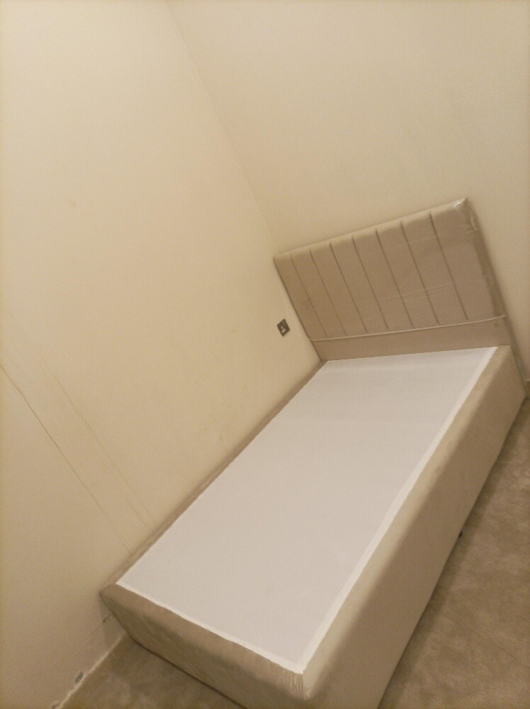Bed & Masters available - 9