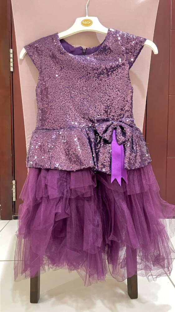 4 girls dresses - 1