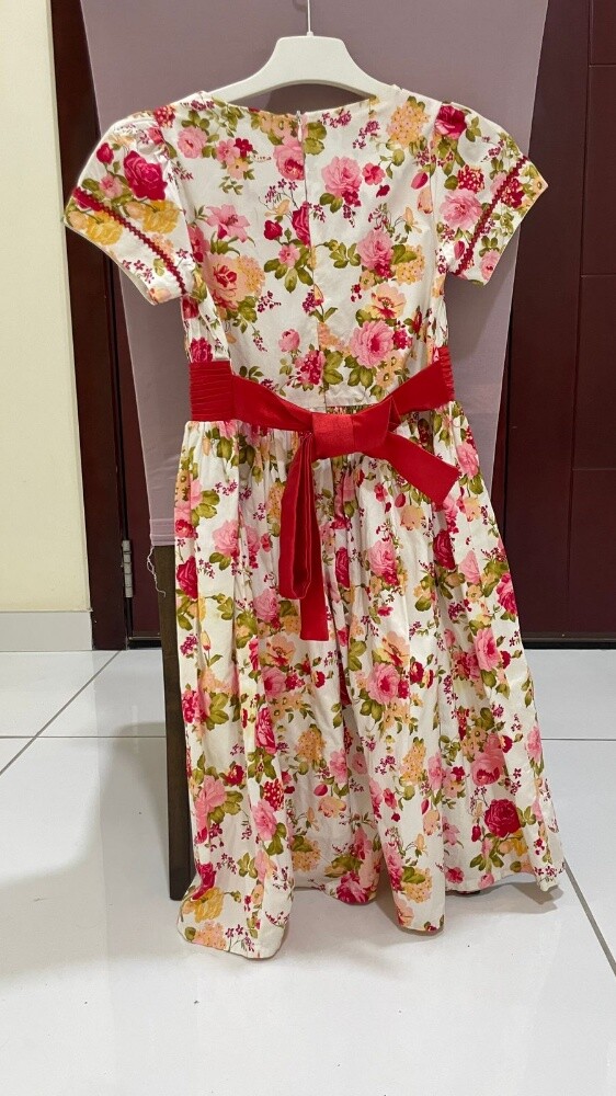4 girls dresses - 4