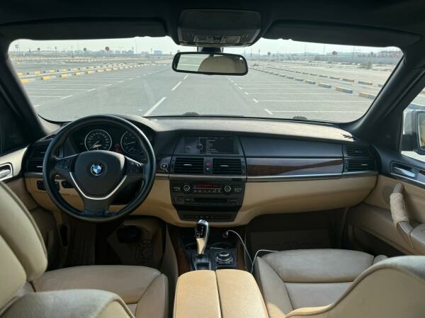 BMW X5 2012 5.0i V8 Twin Turbo - 5