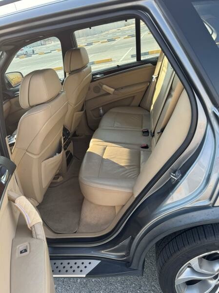 BMW X5 2012 5.0i V8 Twin Turbo - 7