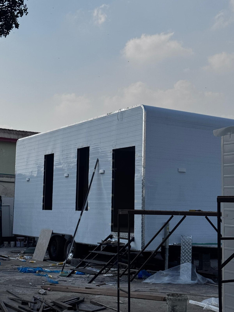 Caravans kitchen toilet - 2
