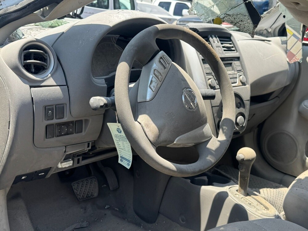 Nissan Sunny 2017 - 1