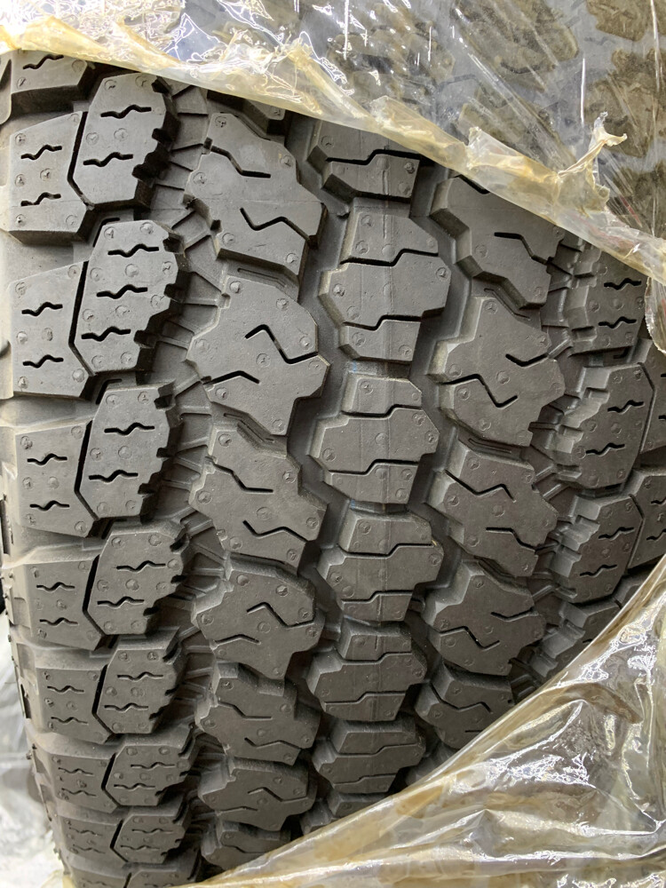 defendor Rim 18 with tyre 5pc - 5
