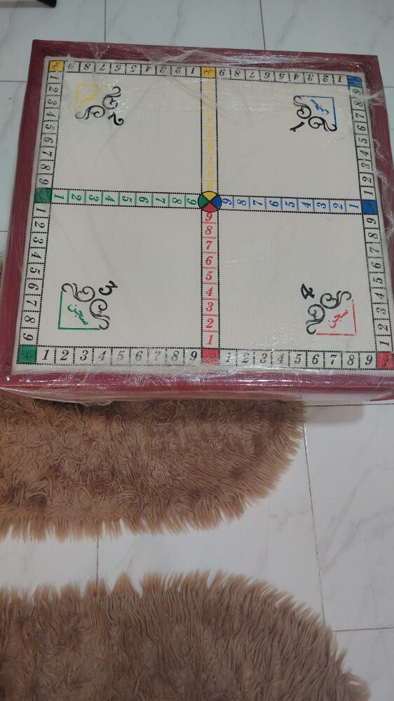 طاولة سجن ٤ لاعبين.. - 1