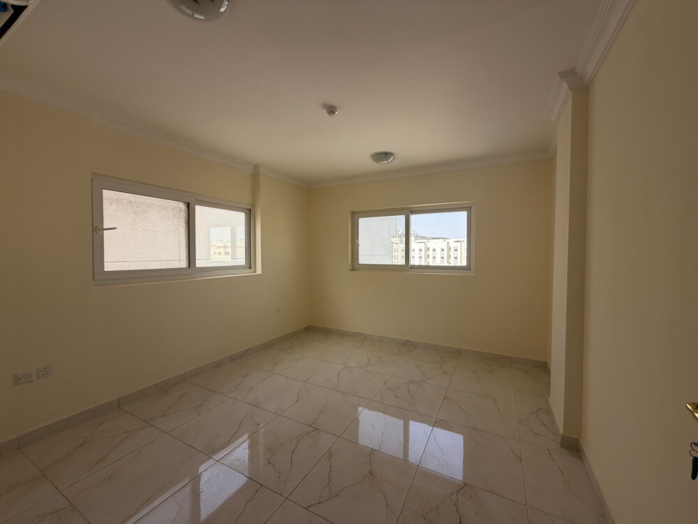 Apartment for Rent 3BHK Bin Mahmoud - 8