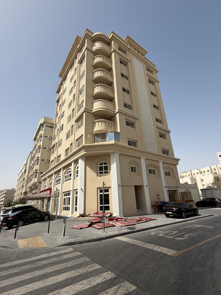 Apartment for Rent 3BHK Bin Mahmoud - 1