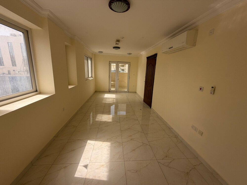 Apartment for Rent 3BHK Bin Mahmoud - 2