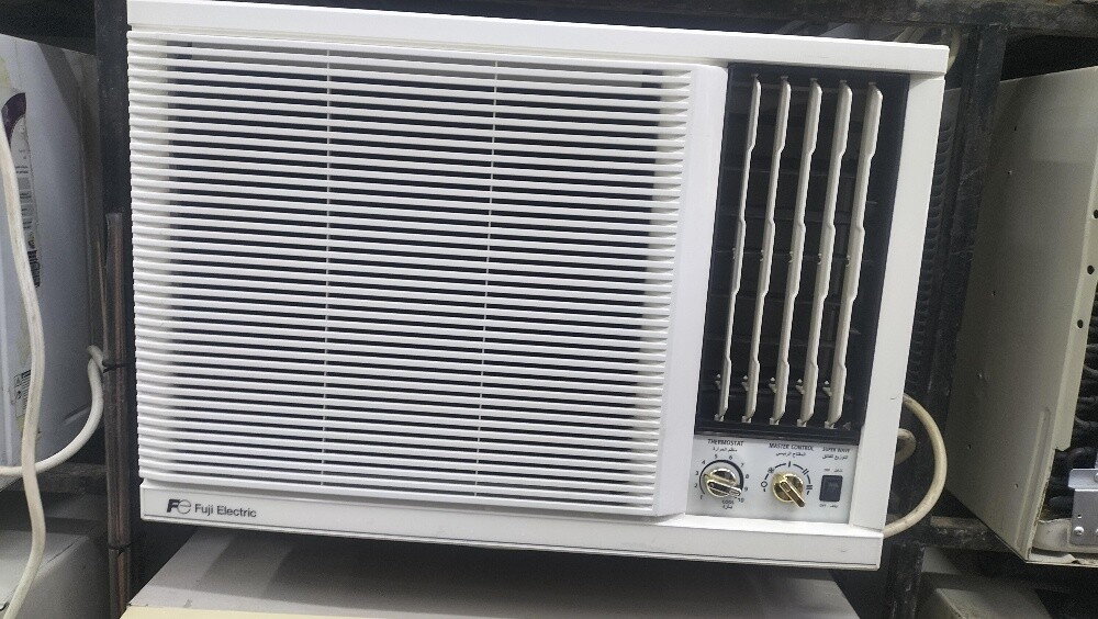 window ac for sall good condition - 3