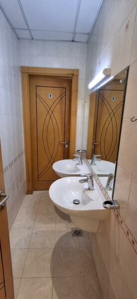 Offices for rent in Bin Mahmoud - 8