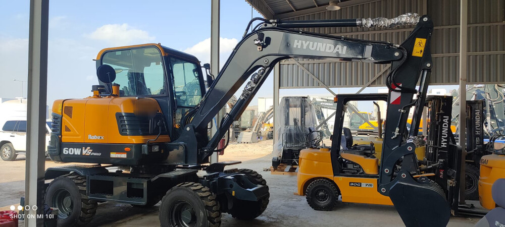 komatsu  excovator 18meter  - 3