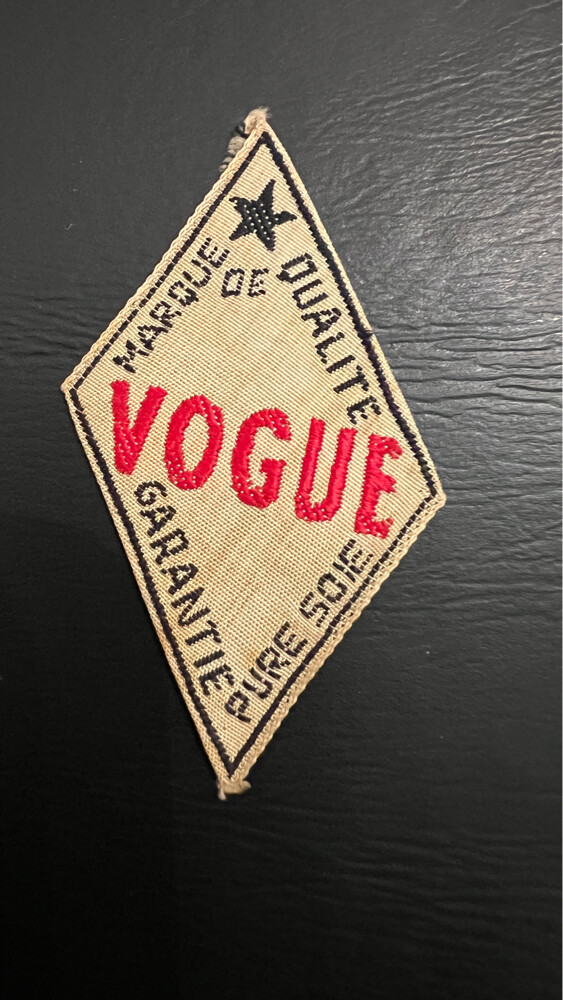 vintage french vogue patch 1950s  - 1