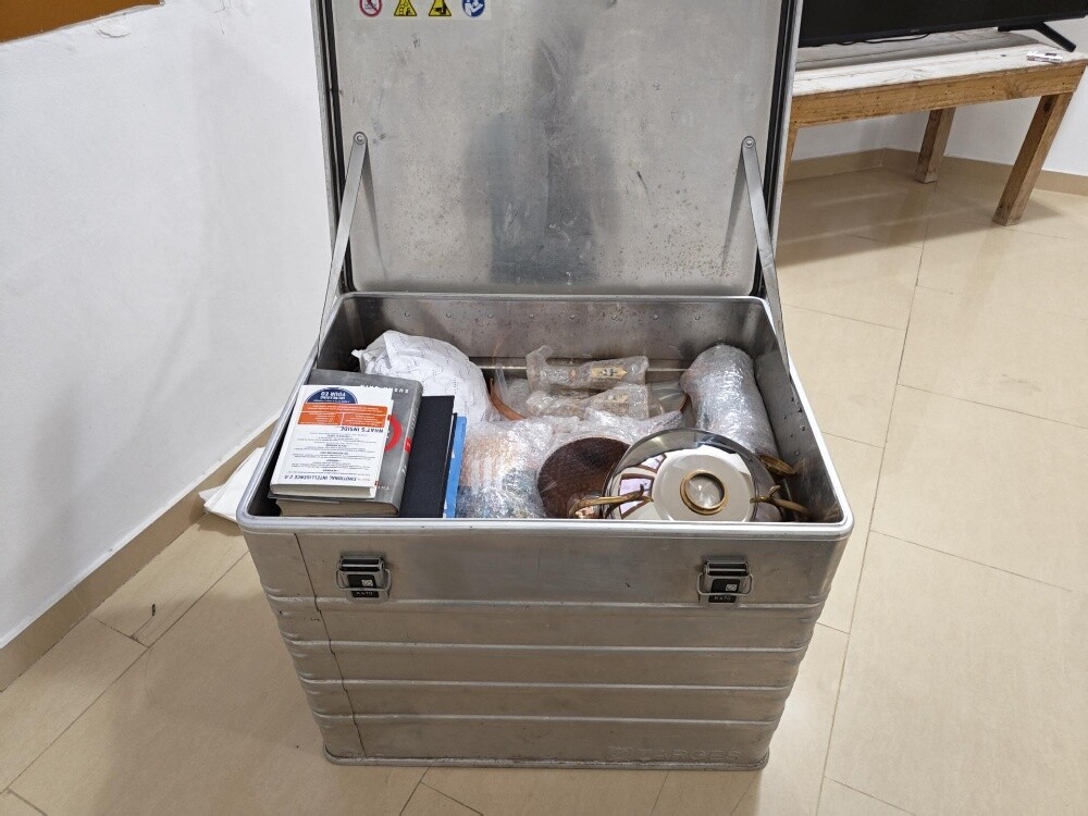 Zarges K470 Heavy-Duty Aluminum Box - 3
