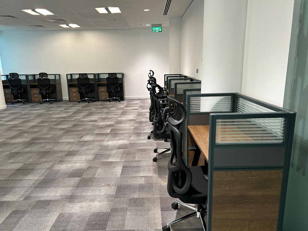 Office available with 1 month free - 14