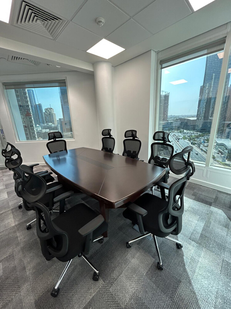 Office available with 1 month free - 9