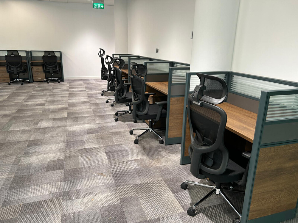 Office available with 1 month free - 13