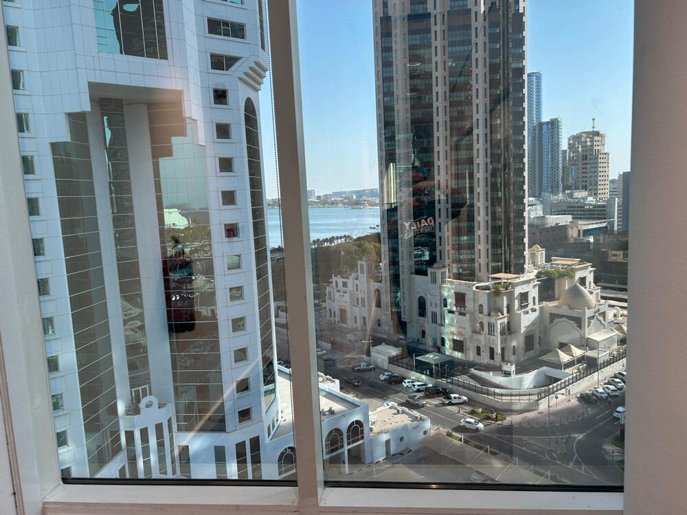 Office available with 1 month free - 18