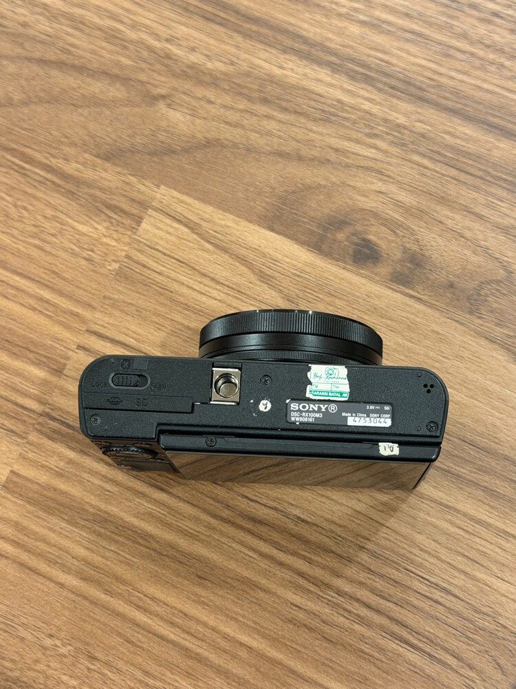 Camera sony rx100 m3 - 2