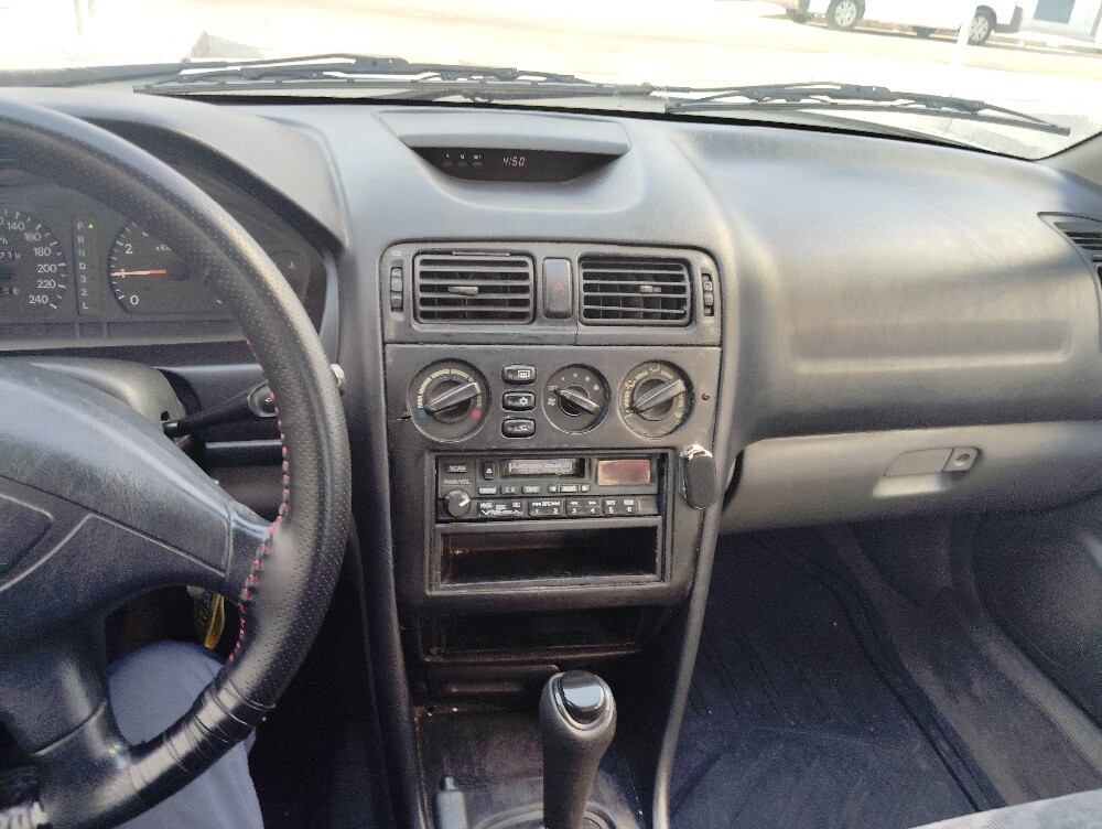 Mitsubishi Galant - 1