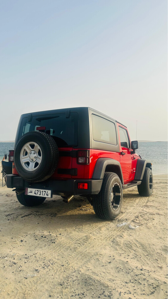 LOW MILEAGE!!!!JEEP WRANGLER SPORTS - 4